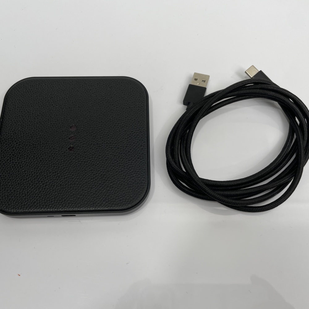 COURANT - CATCH:1 BLACK WIRELESS CHARGER